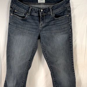 Aeropostale Hailey flare curvy. Size 9/10 regular. Distressed in various places.